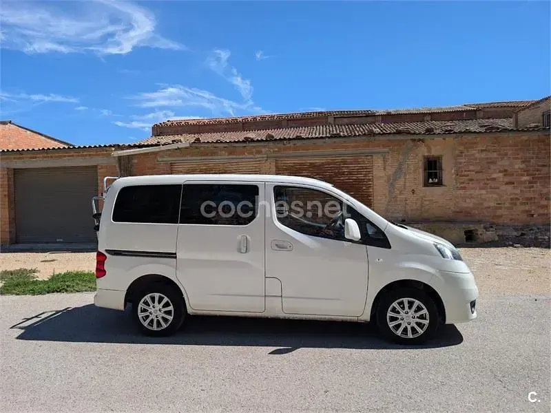 Usado Nissan Evalia 110 CV (80 kW) 2017 Blanco Monovolumen