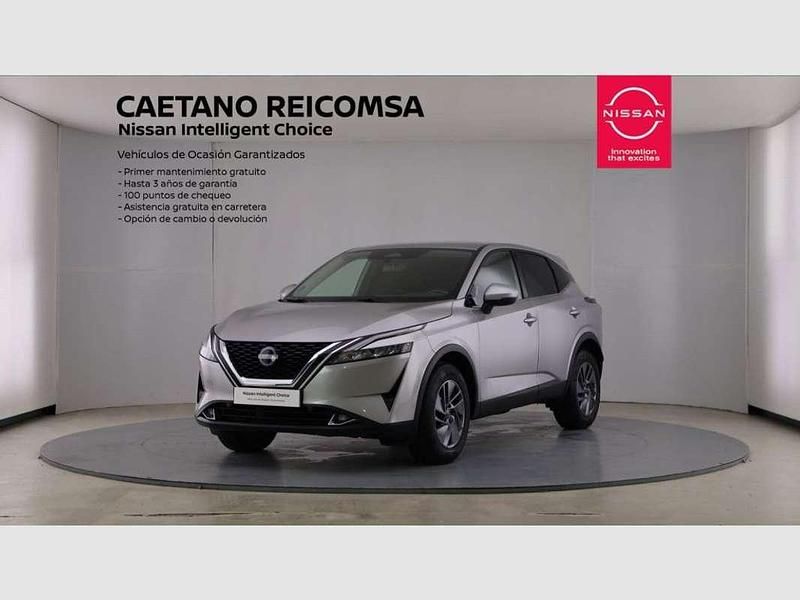 Usado Nissan Qashqai Acenta 140 CV (102 kW) 2022 Plateado SUV
