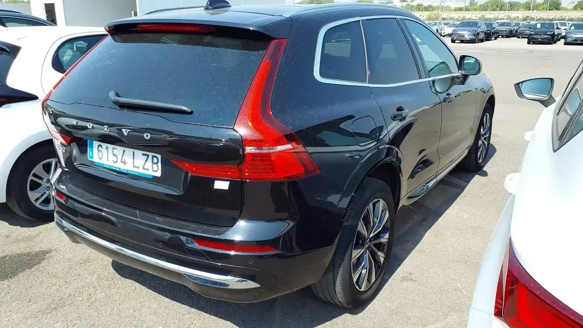 Usado Volvo XC60 Inscription 351 CV (258 kW) 2022 Negro SUV