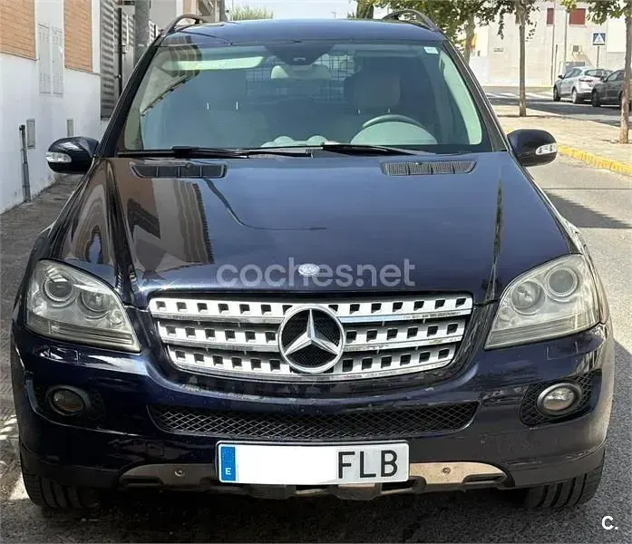 Usado Mercedes ML280 190 CV (139 kW) 2007 Azul SUV