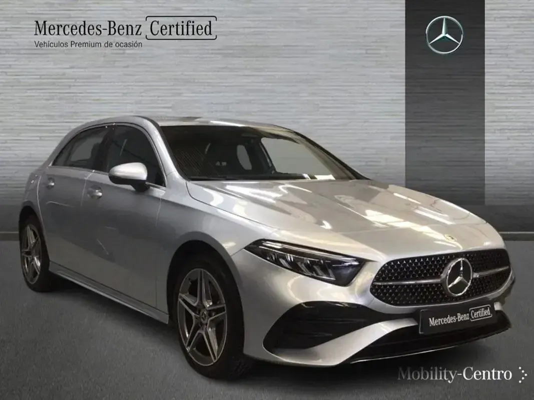 Usado Mercedes A250 163 CV (119 kW) 2025 Plata hightech