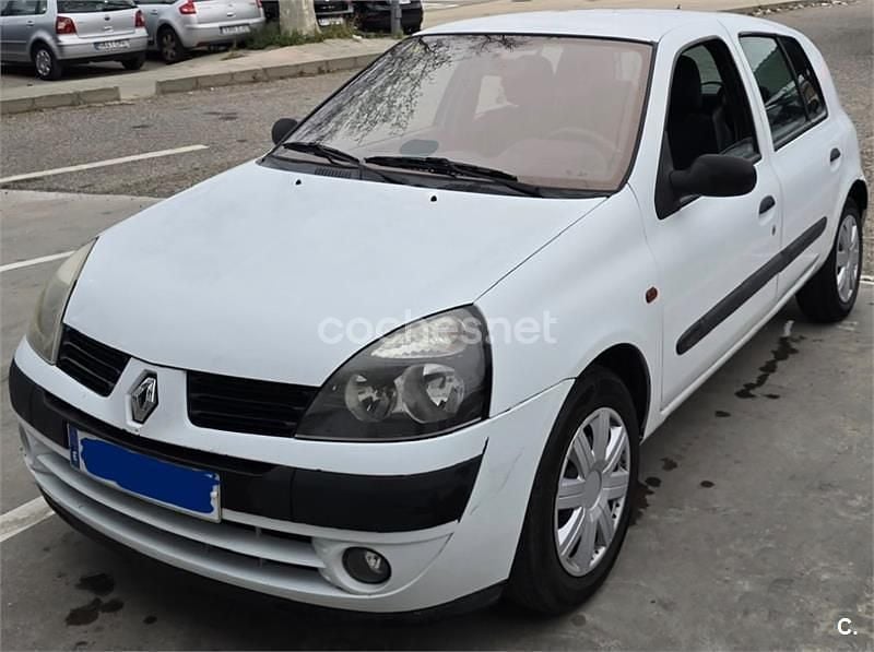 Blanco Usado 2004 Renault Clio II Authentique Berlina | 2895 € (Precio justo) - Imagen 1/1