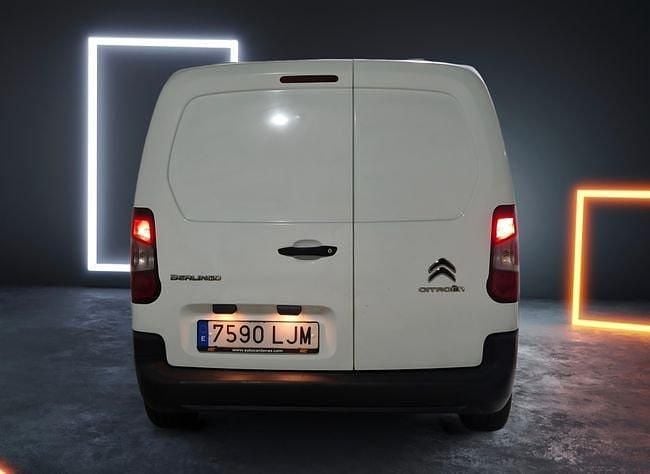 Usado Citroën Berlingo 102 CV (75 kW) 2020 Blanco Monovolumen
