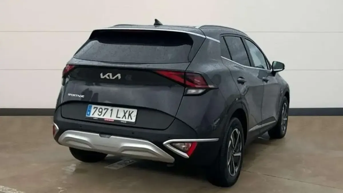Usado Kia Sportage 230 CV (169 kW) 2022 Negro SUV