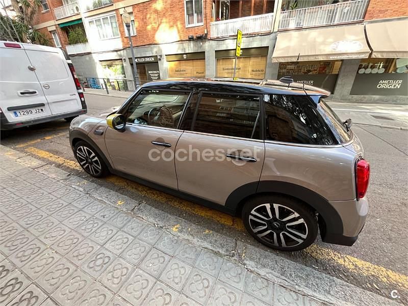 Usado Mini ONE 102 CV (75 kW) 2021 Beige Utilitario