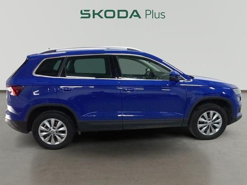 Usado Skoda Karoq Ambition 110 CV (80 kW) 2022 Azul SUV