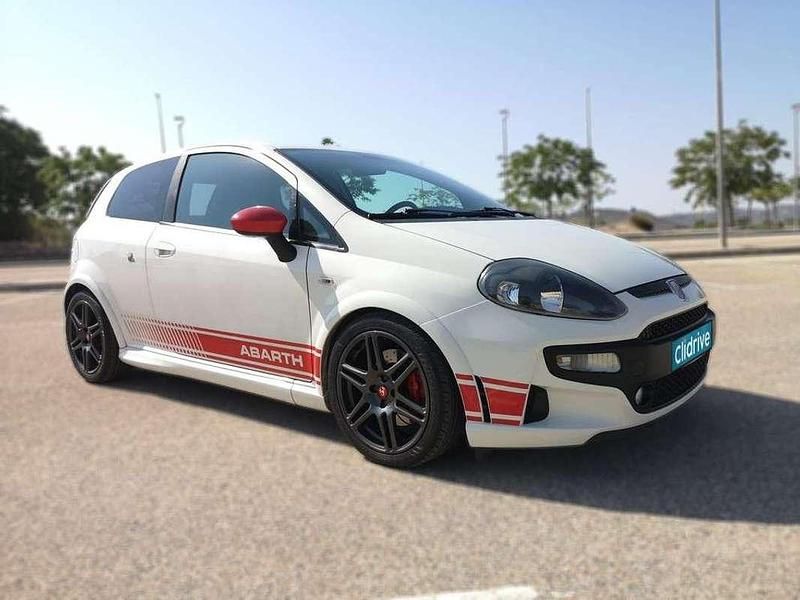 Usado Abarth Punto Evo 165 CV (121 kW) 2011 Blanco Utilitario