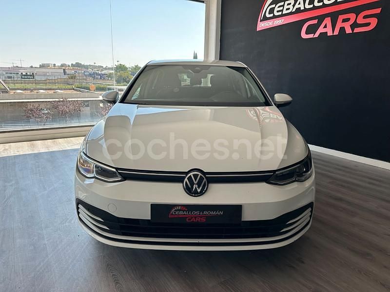 Usado VW Golf VIII Life 130 CV (95 kW) 2022 Blanco Berlina