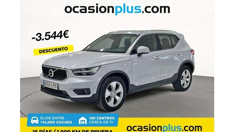 Plateado Usado 2021 Volvo XC40 Momentum SUV | 22.747 € (Buen precio) - Imagen 1/3