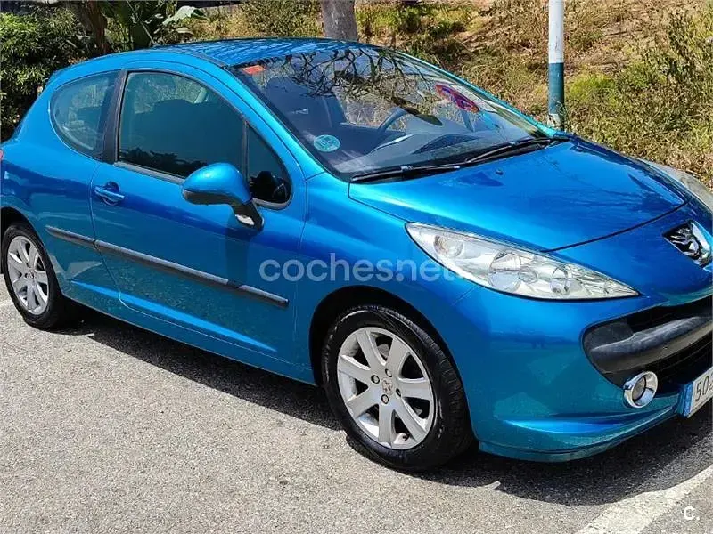 Usado Peugeot 207 110 CV (80 kW) 2007 Azul Berlina