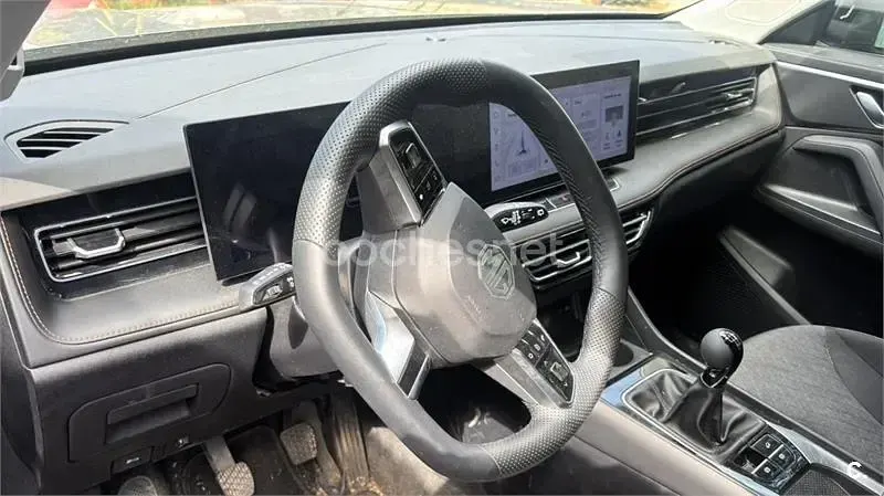 Usado MG HS Comfort 170 CV (125 kW) 2025 Gris / plata SUV