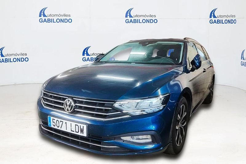 Azul Usado 2020 VW Passat Executive Familiar | 16.900 € (Precio justo) - Imagen 1/1