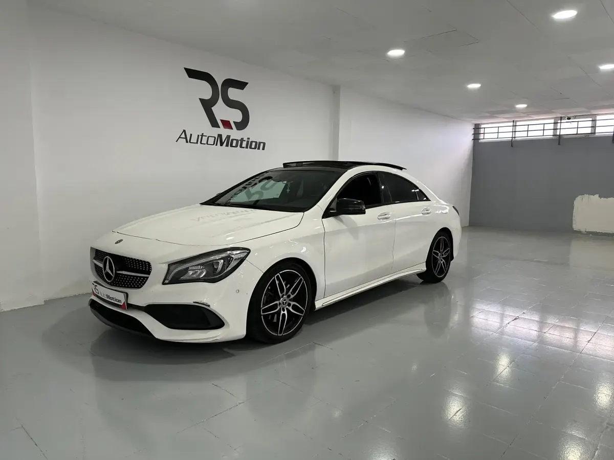 Usado Mercedes CLA220 170 CV (125 kW) 2018 Blanco Berlina