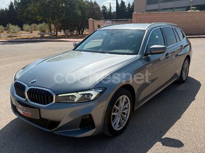 Gris / plata Usado 2023 BMW 318 Familiar | 29.900 € (Precio justo) - Imagen 1/4