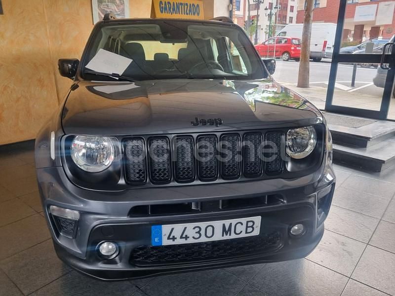 Usado Jeep Renegade Night Eagle 130 CV (95 kW) 2022 Verde SUV