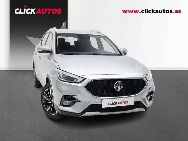 Usado MG ZS Luxury 106 CV (77 kW) 2025 Plateado Berlina