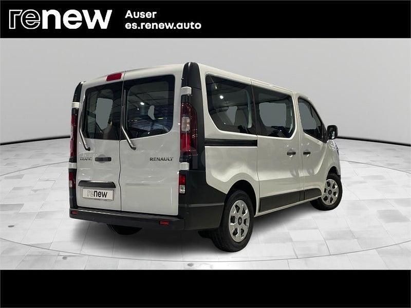 Usado Renault Trafic 110 CV (80 kW) 2025 Blanco Monovolumen