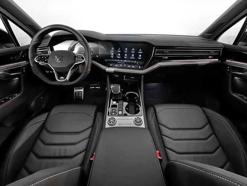 Usado VW Touareg R-line 286 CV (210 kW) 2024 Blanco SUV