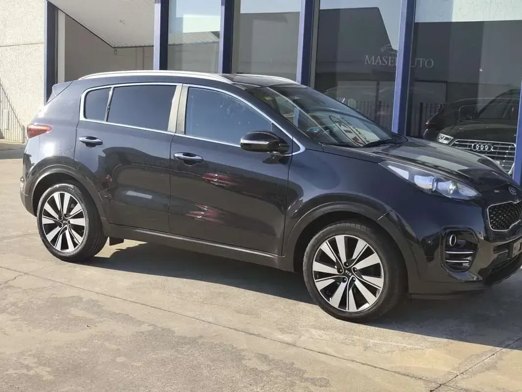 Usado Kia Sportage 116 CV (85 kW) 2018 Negro SUV