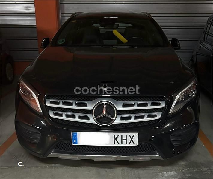 Negro Usado 2018 Mercedes GLA220 SUV | 25.500 € (Precio justo) - Imagen 1/4