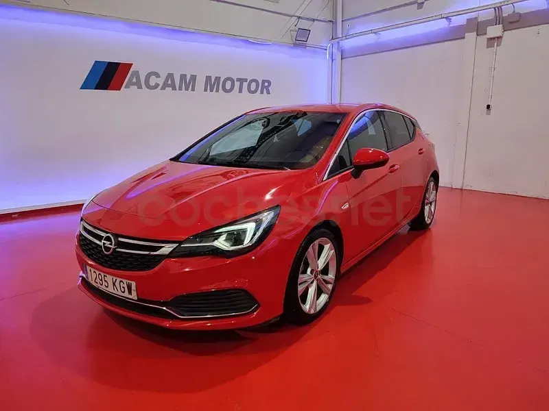 Usado Opel Astra 160 CV (117 kW) 2018 Rojo Berlina