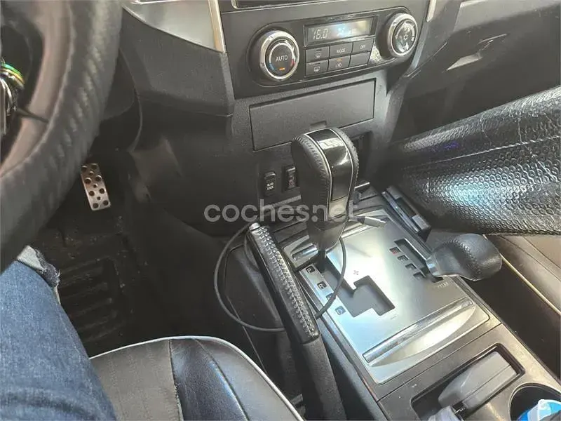 Usado Mitsubishi Montero Motion 200 CV (147 kW) 2010 Gris / plata SUV
