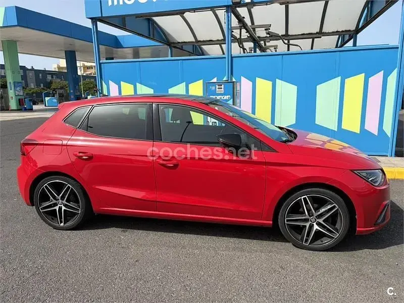 Usado Seat Ibiza FR 115 CV (84 kW) 2021 Rojo Utilitario