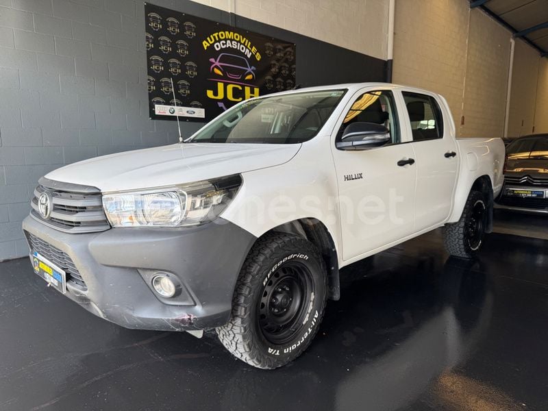 Blanco Usado 2018 Toyota HiLux Recogida | 24.999 € (Precio justo) - Imagen 1/4