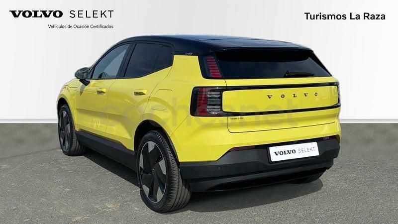 Usado Volvo EX30 Plus 200 kW (272 CV) 2024 Amarillo SUV