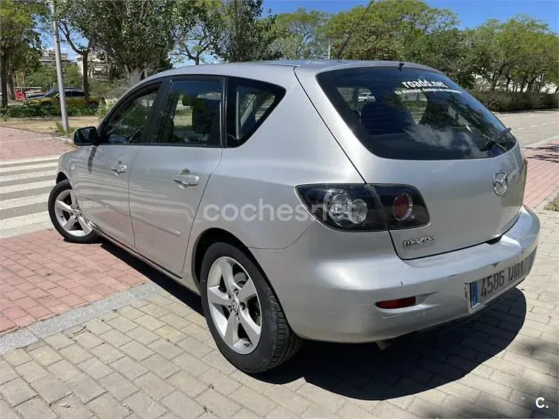 Usado Mazda 3 Active 109 CV (80 kW) 2006 Gris / plata Berlina