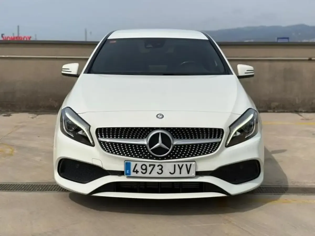 Usado Mercedes A180 109 CV (80 kW) 2017 Blanco Utilitario