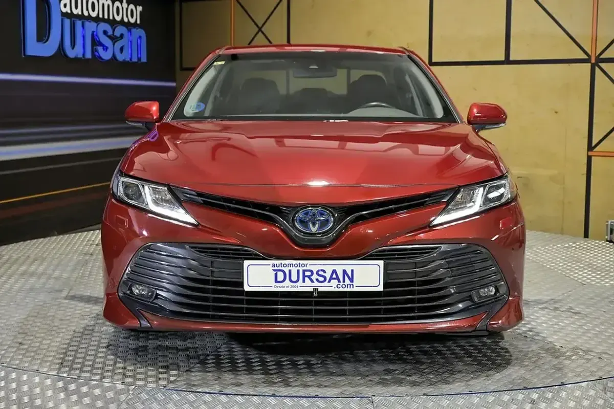 Usado Toyota Camry Advance 220 CV (161 kW) 2020 Rojo Berlina
