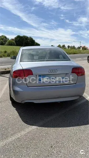 Usado Audi A4 140 CV (102 kW) 2007 Gris / plata Berlina