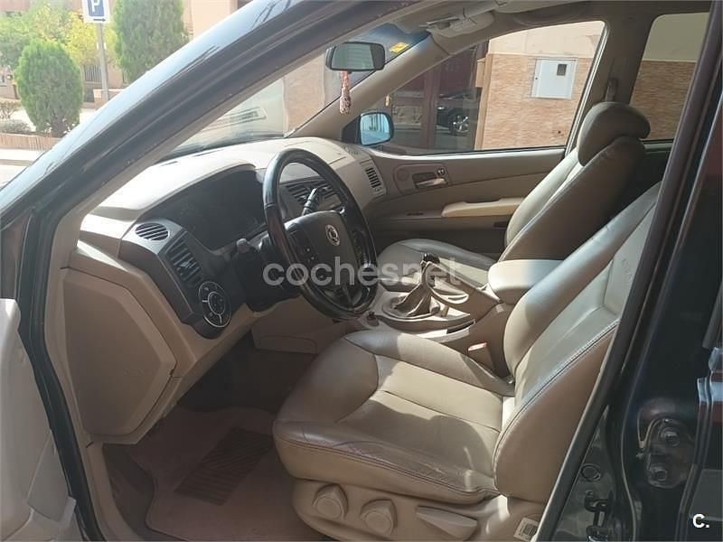 Usado Ssangyong (KGM) Kyron Limited 165 CV (121 kW) 2011 Negro SUV