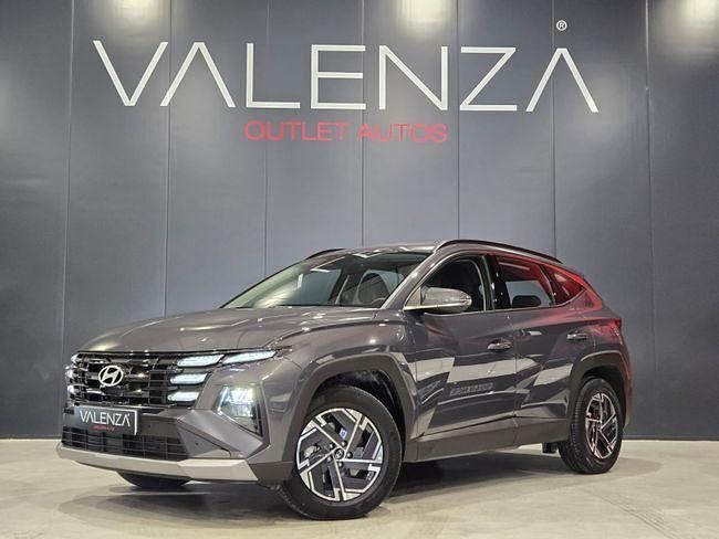Gris Usado 2025 Hyundai Tucson SUV | 34.499 € (Caro) - Imagen 1/4