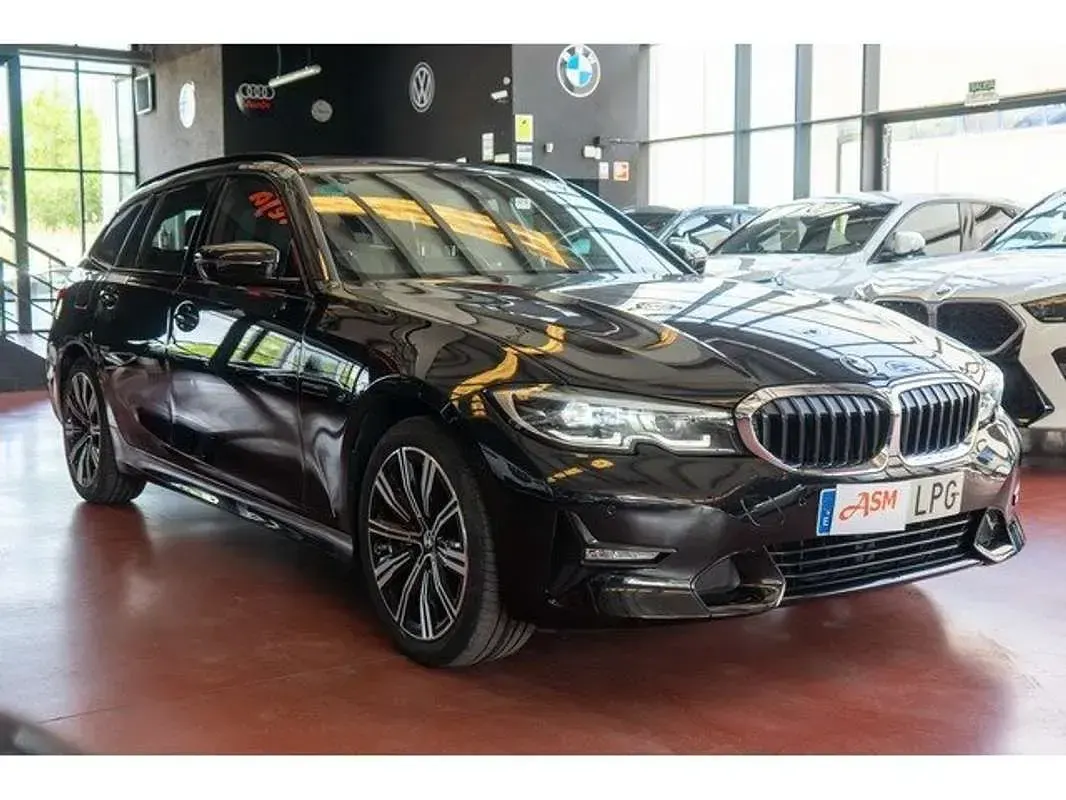 Usado BMW 330 Shadowline 258 CV (189 kW) 2021 Negro Familiar