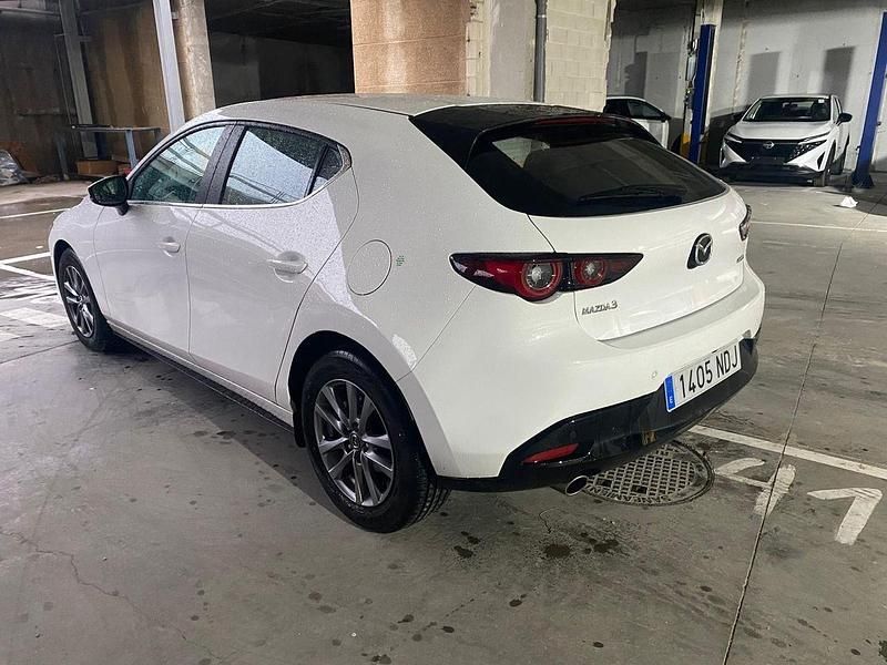Usado Mazda 3 Center-Line 140 CV (102 kW) 2025 Blanco Berlina