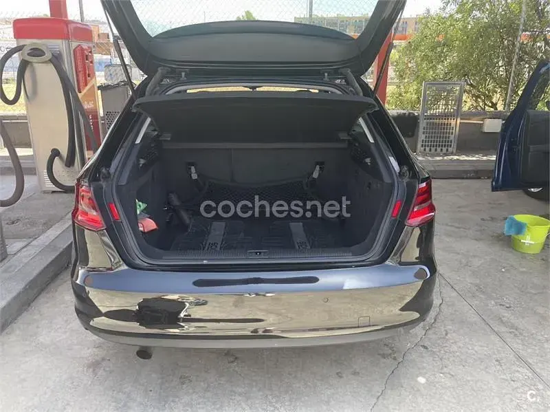Usado Audi A3 S-Line 110 CV (80 kW) 2015 Negro Berlina