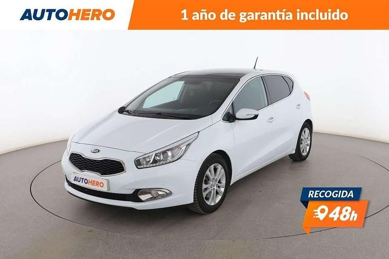 Blanco Usado 2013 Kia Ceed Berlina | 9799 € (Precio justo) - Imagen 1/3
