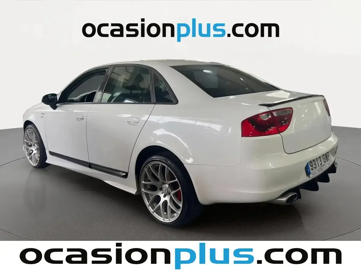 Usado Seat Exeo Sport 170 CV (125 kW) 2010 Blanco Berlina