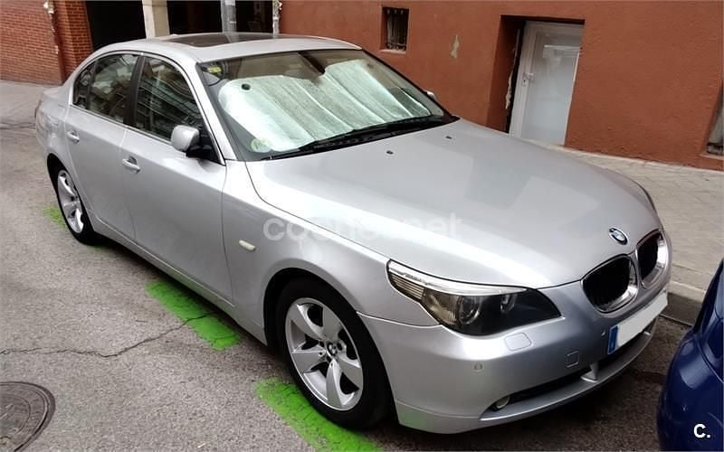 Usado BMW 525 Exclusive 163 CV (119 kW) 2005 Gris / plata Berlina