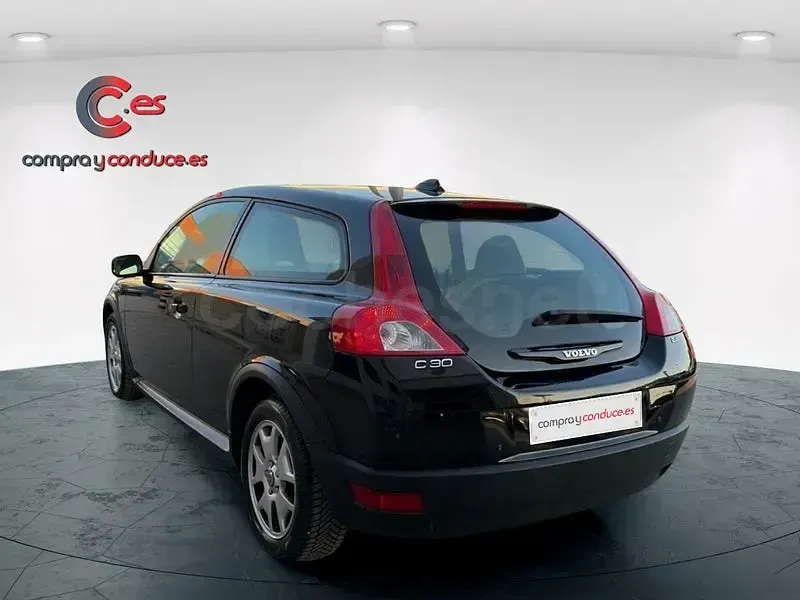 Usado Volvo C30 Summum 170 CV (125 kW) 2007 Negro Utilitario