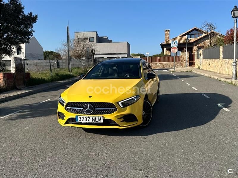 Usado Mercedes A250 218 CV (160 kW) 2021 Amarillo Berlina