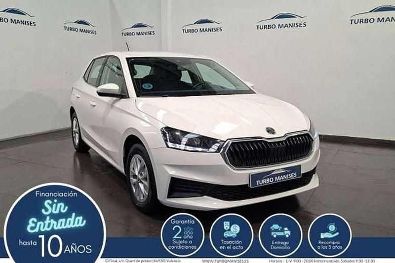 Usado Skoda Fabia Ambition 80 CV (58 kW) 2022 Blanco Utilitario