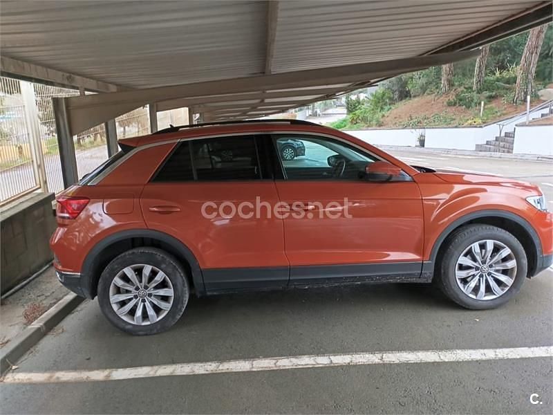 Usado VW T-Roc Advance 115 CV (84 kW) 2019 Naranja SUV
