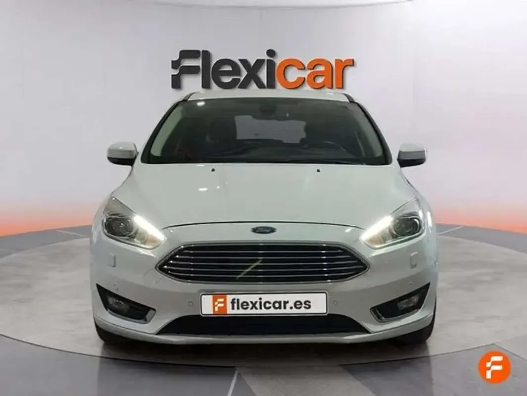 Usado Ford Focus Titanium 150 CV (110 kW) 2017 Blanco Utilitario
