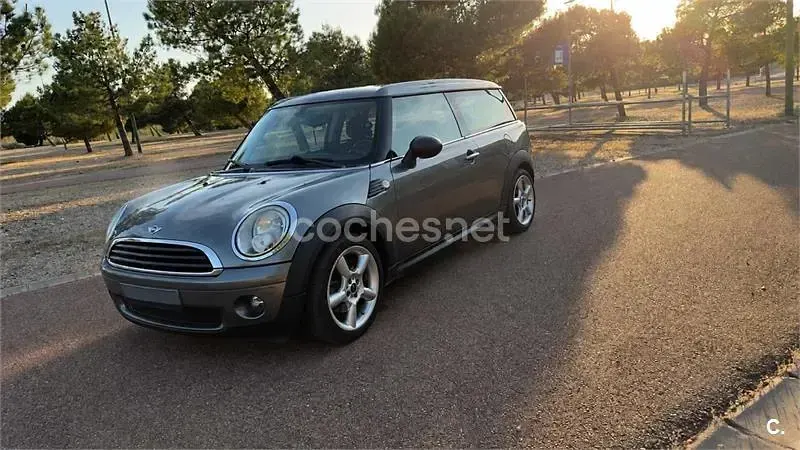 Usado Mini One Clubman 95 CV (69 kW) 2010 Gris / plata Familiar