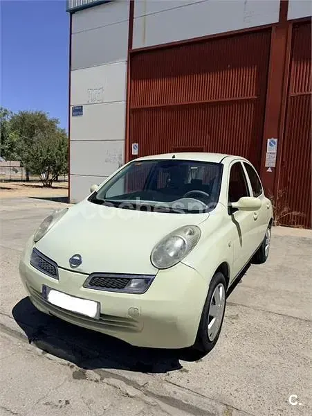 Usado Nissan Micra 80 CV (58 kW) 2006 Beige Berlina