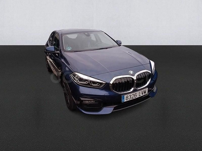 Usado BMW 118 Executive 150 CV (110 kW) 2021 Azul Utilitario