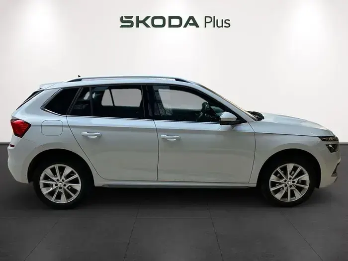 Usado Skoda Kamiq Style 150 CV (110 kW) 2022 Blanco SUV